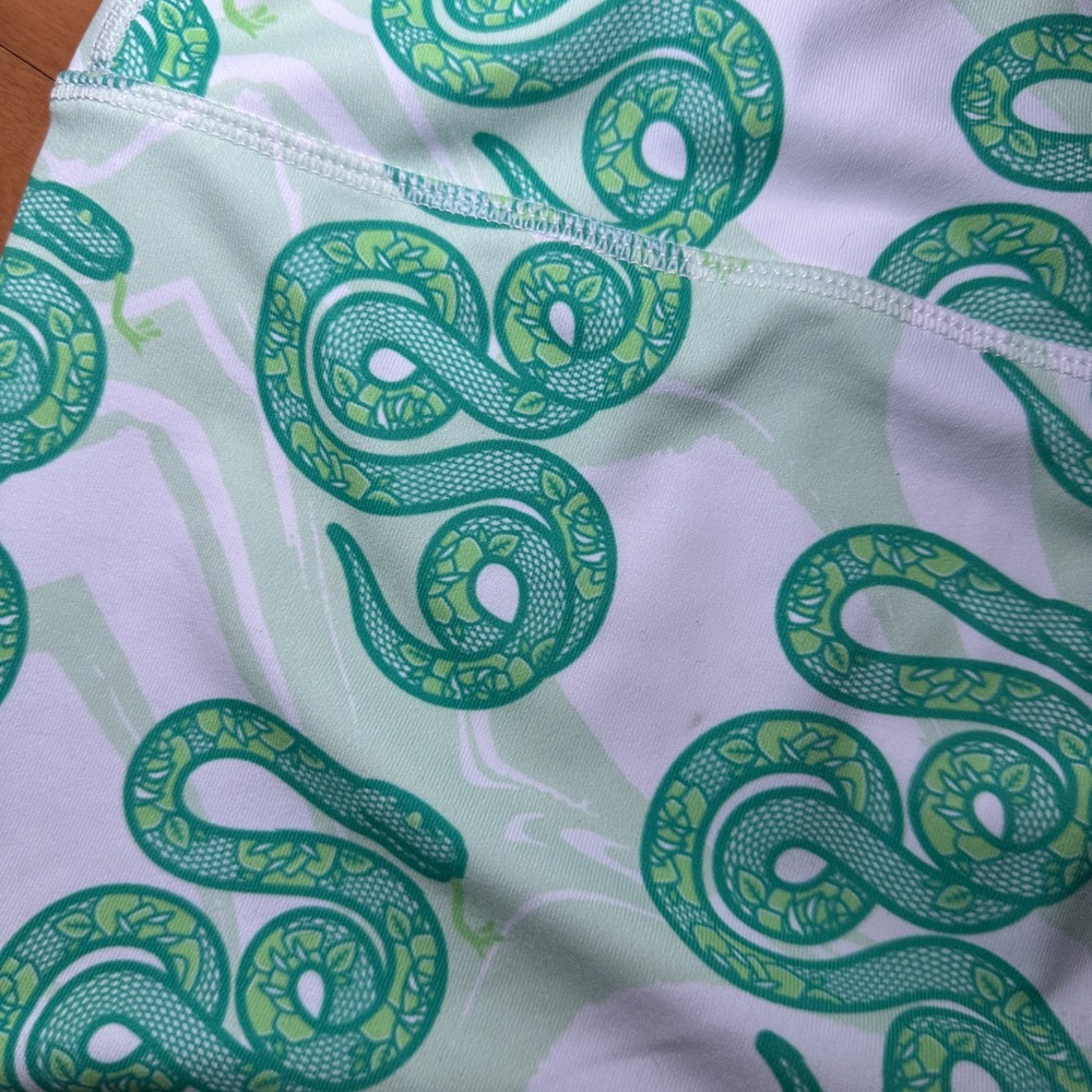Green Snake Print Women's workout booty shorts - Picture 4 of 5